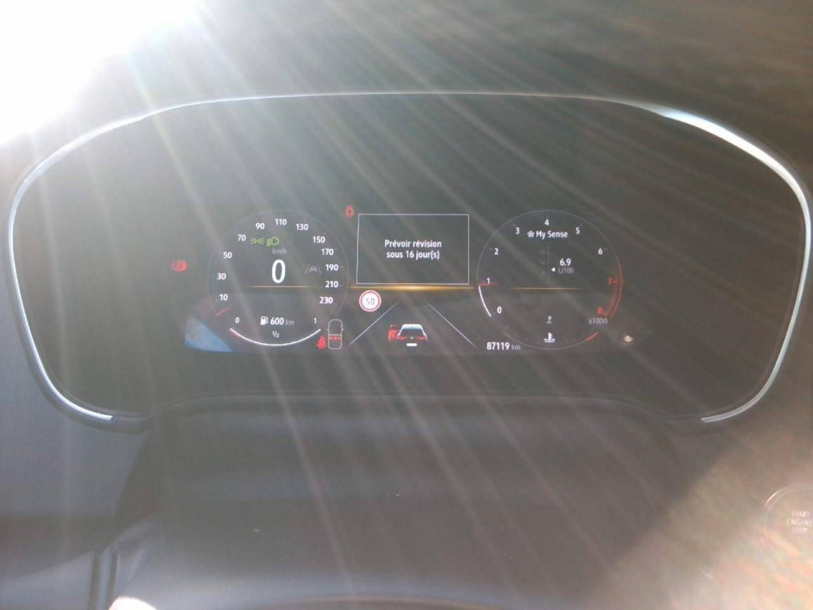 RENAULT - MEGANE IV BERLINE - #546899 - 3