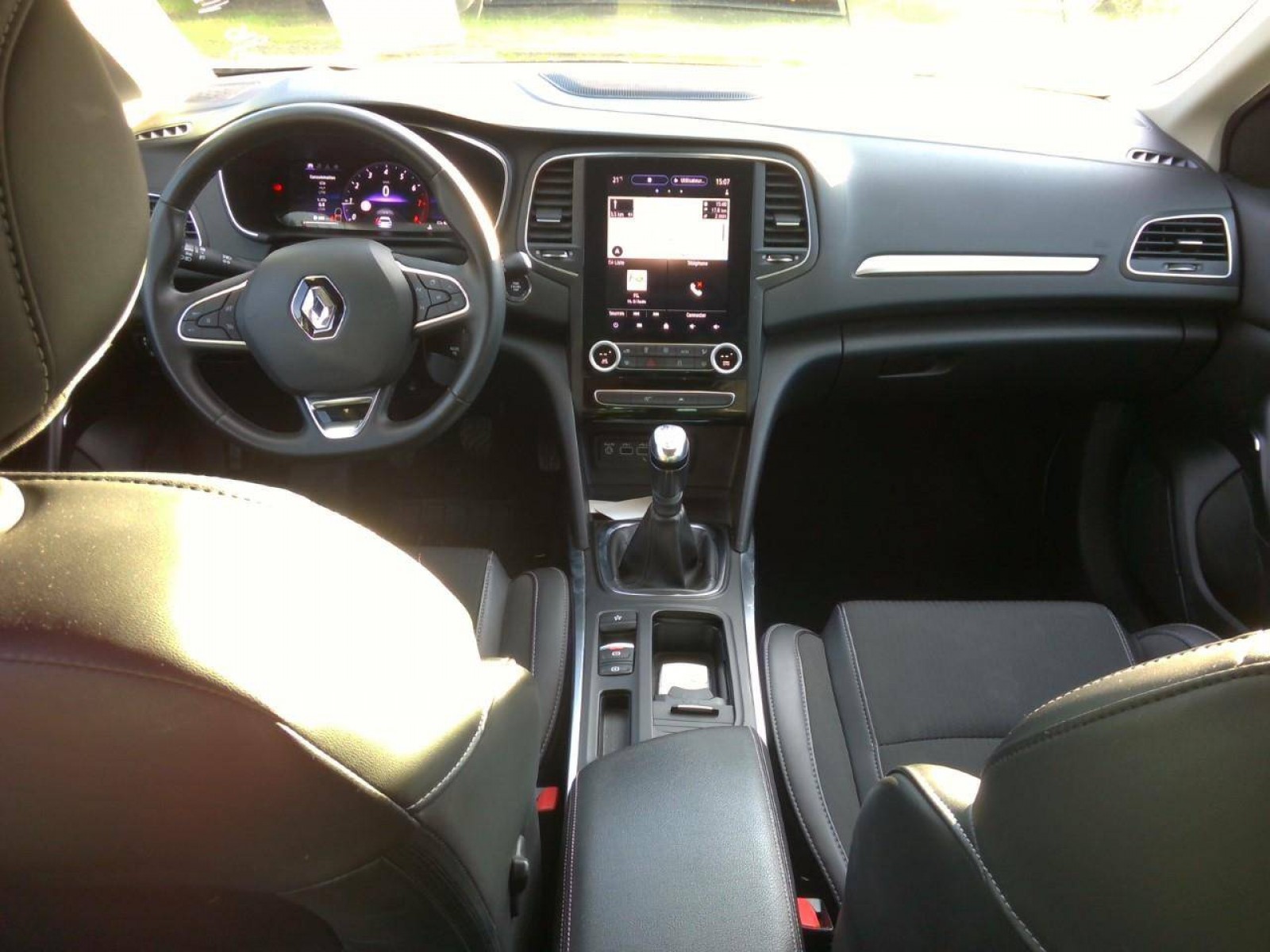 RENAULT - MEGANE IV BERLINE - #546898 - 4