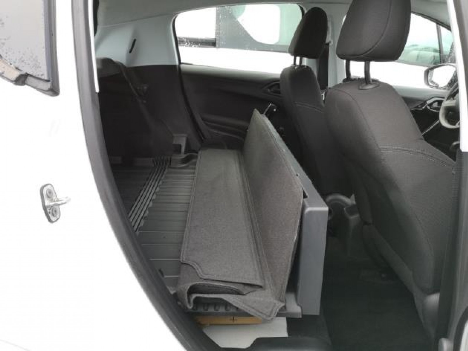 PEUGEOT - 208 AFFAIRE - #168283 - 5