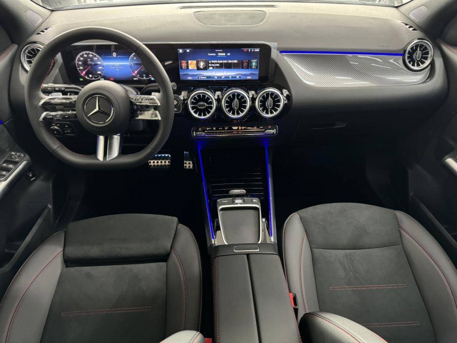 MERCEDES - GLA - #604419 - 6