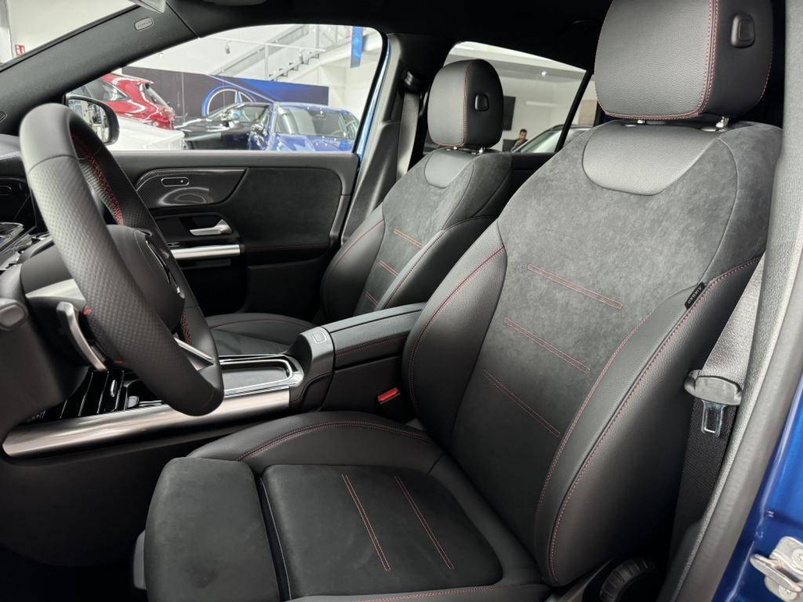 MERCEDES - GLA - #604419 - 5