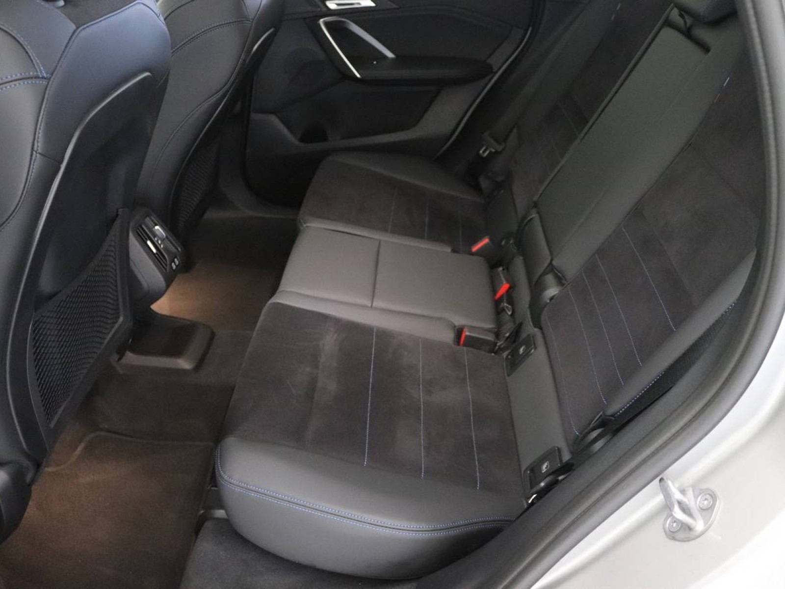 BMW - X1 U11 - #613230 - 6
