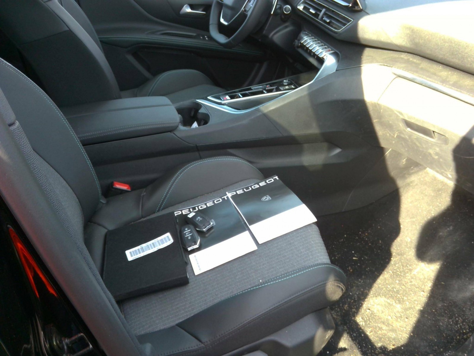 PEUGEOT - 5008 - #618954 - 2