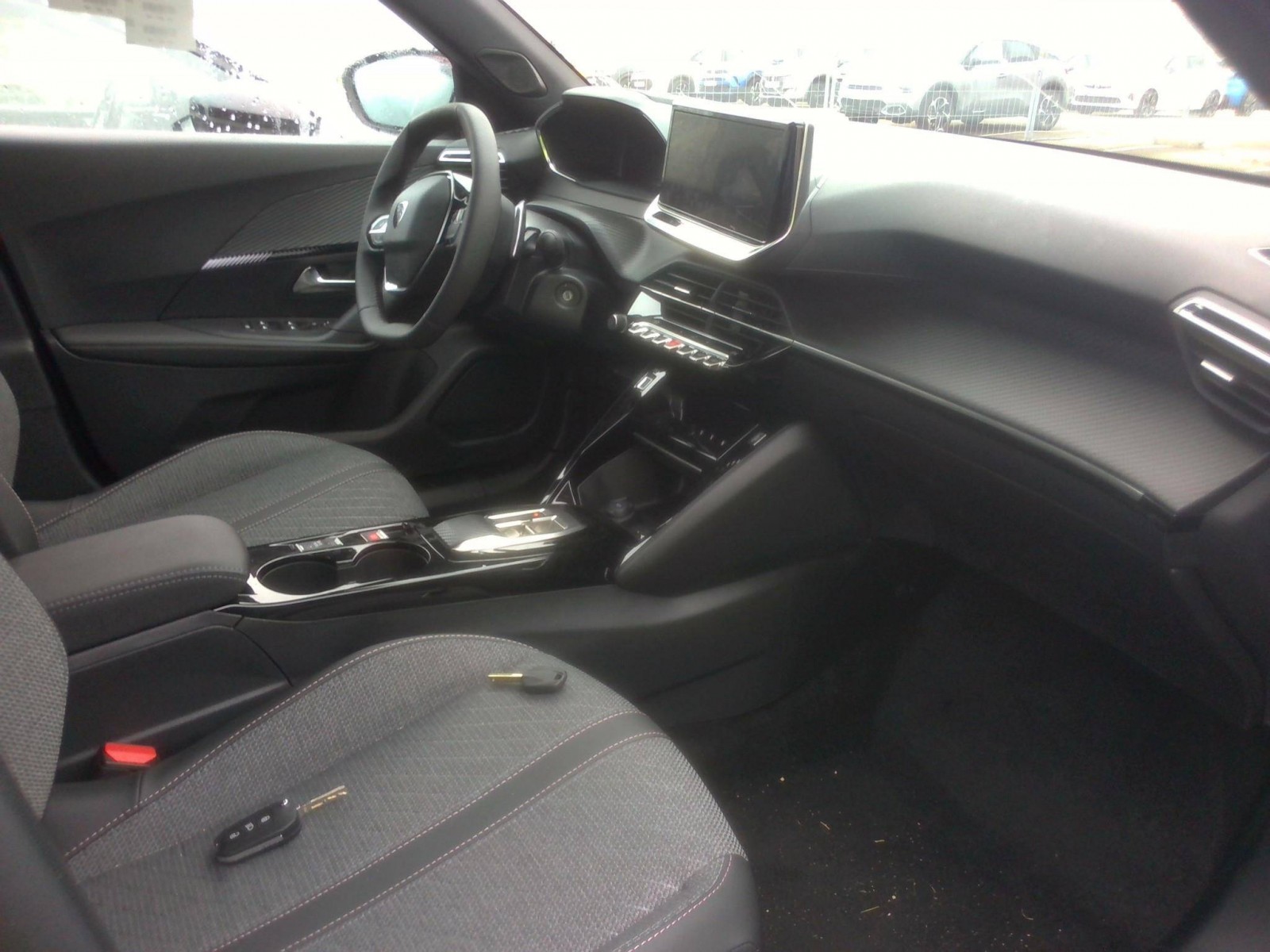 PEUGEOT - 2008 - #619104 - 1