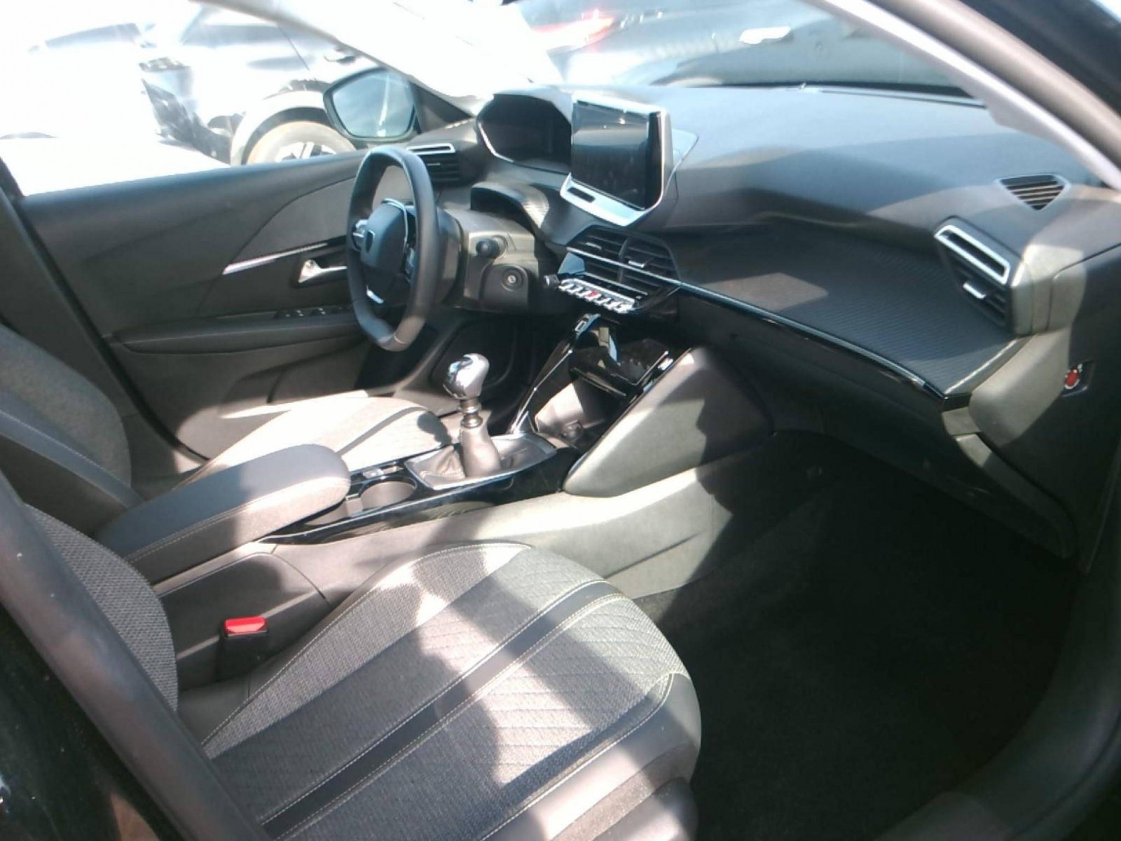 PEUGEOT - 208 - #618977 - 2