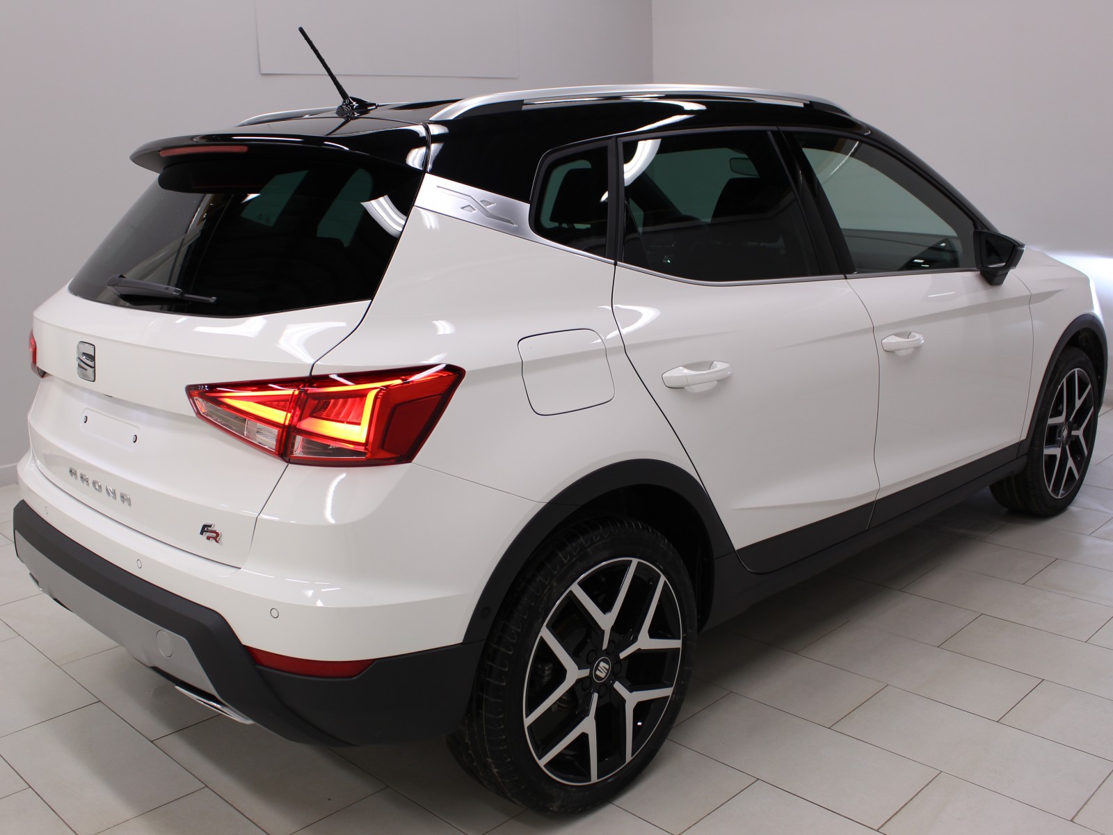 SEAT - ARONA - #168774 - 1