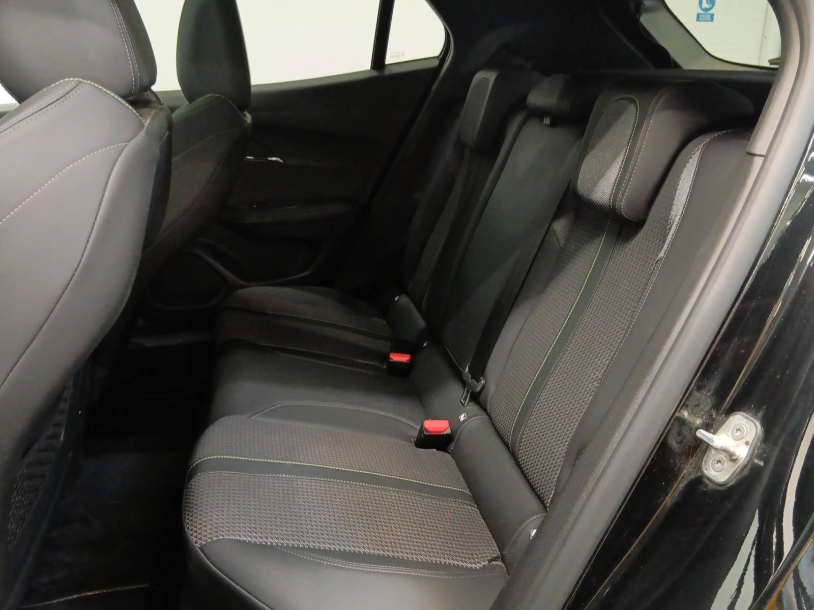 PEUGEOT - 2008 ELECTRIQUE - #568654 - 8