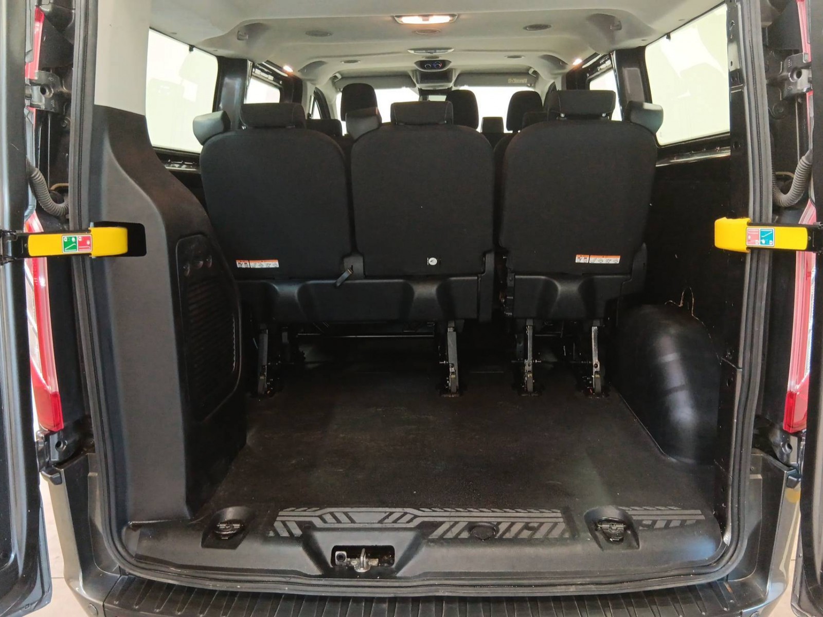FORD - TRANSIT CUSTOM KOMBI - #541970 - 13