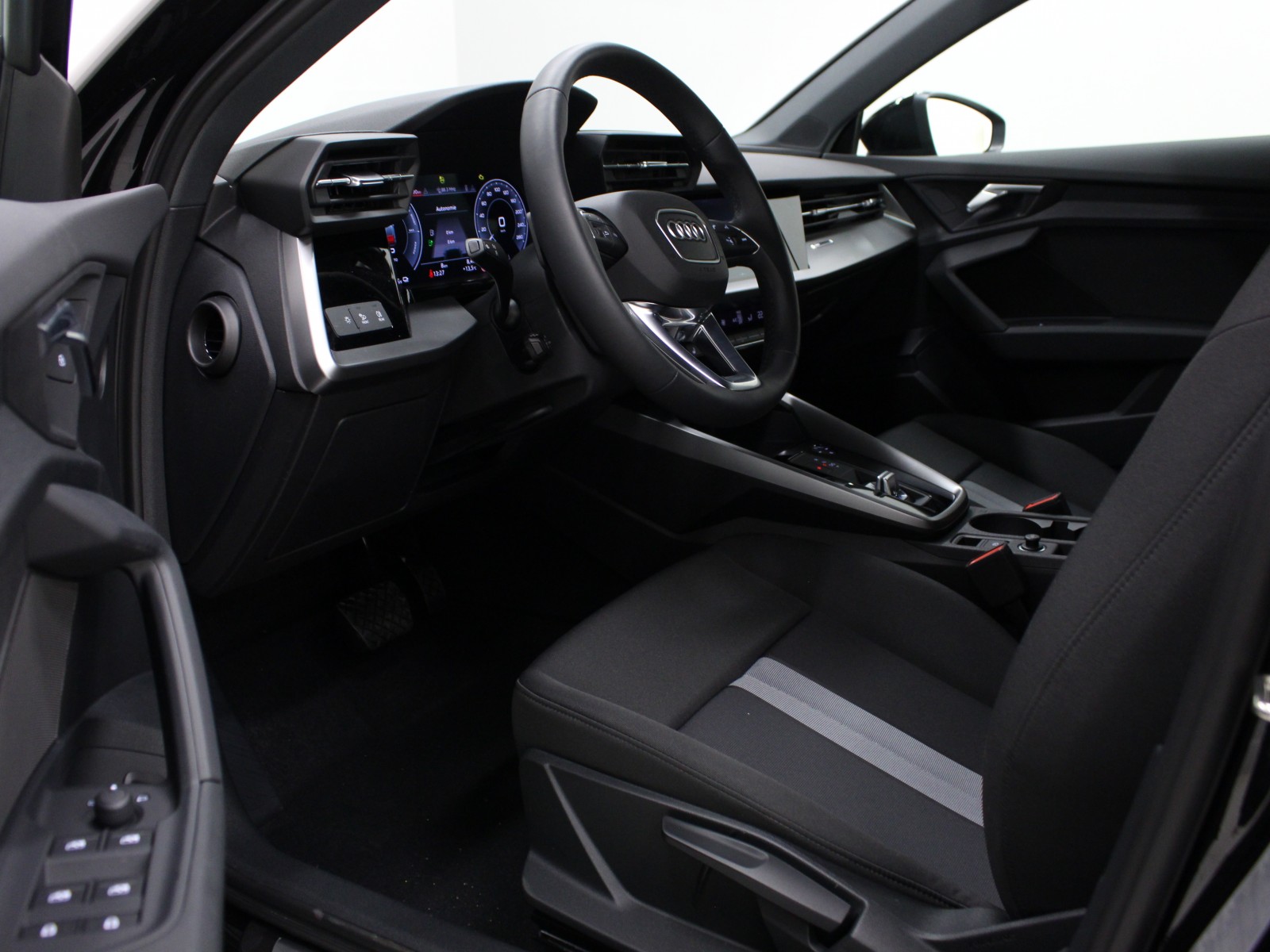 AUDI - A3 SPORTBACK - #169293 - 3