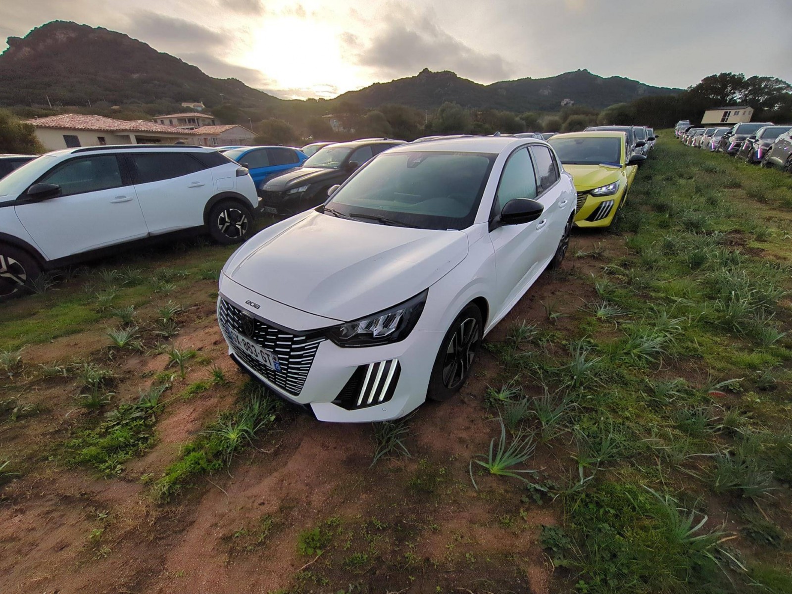 PEUGEOT - 208 - #627959 - 0