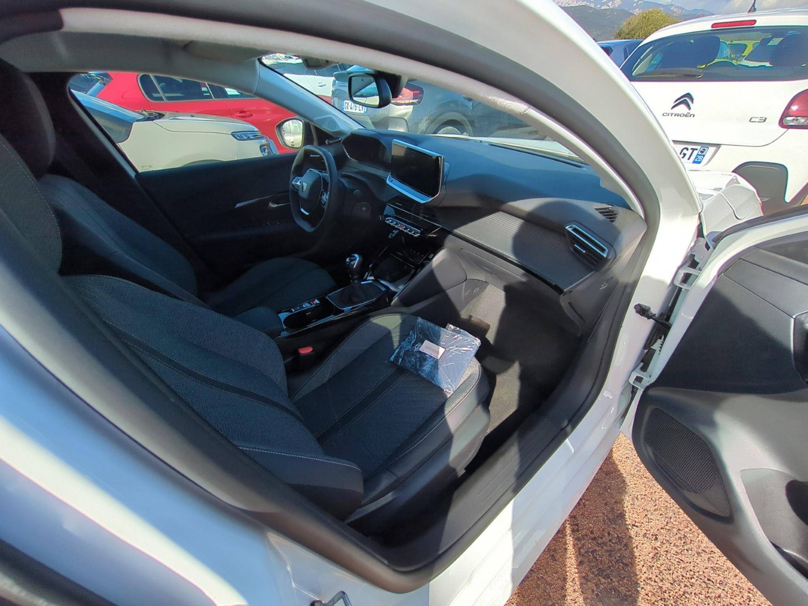 PEUGEOT - 208 - #627964 - 2