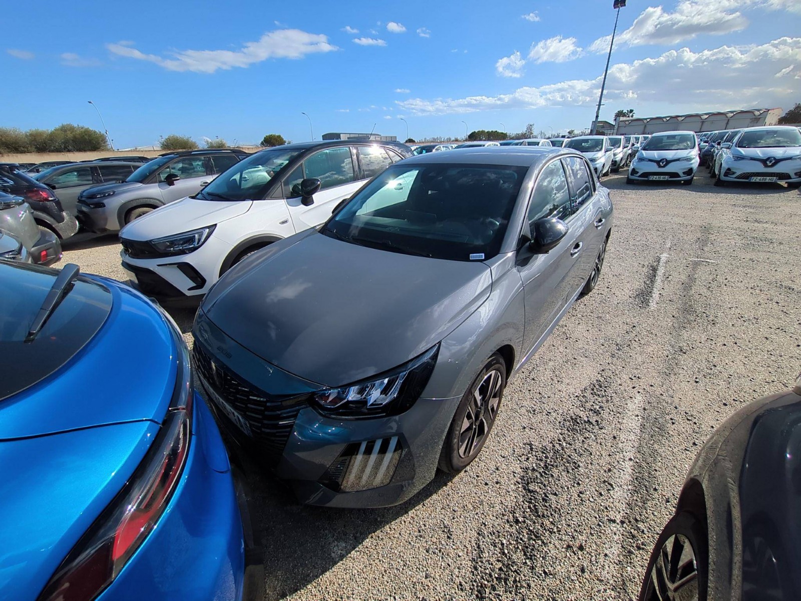 PEUGEOT - 208 - #627967 - 0