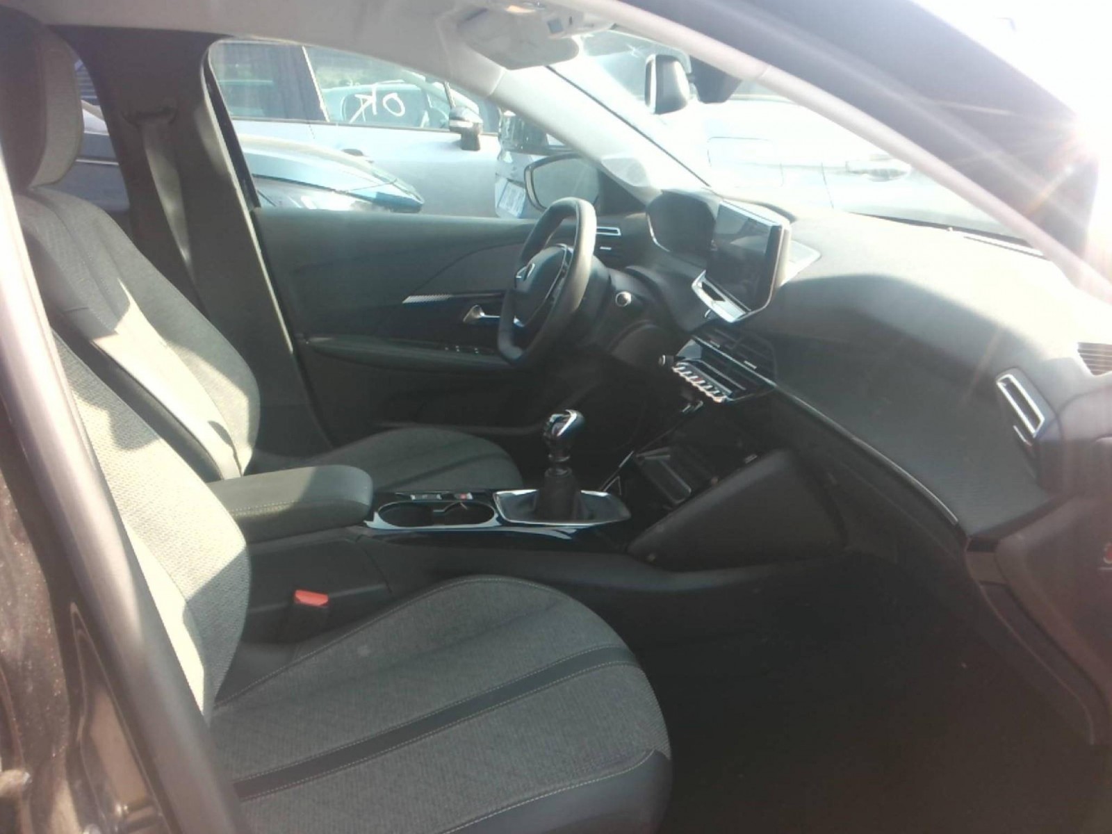 PEUGEOT - 208 - #627943 - 2
