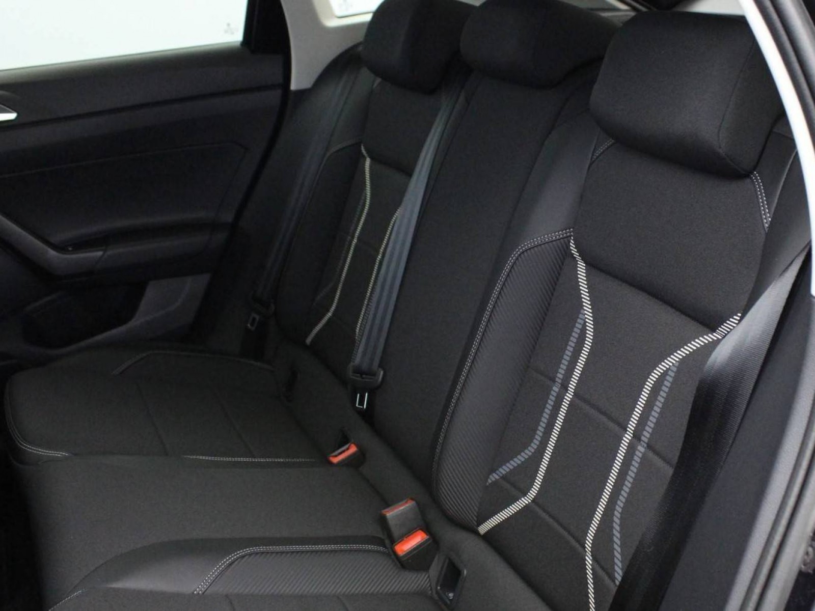 VOLKSWAGEN - TAIGO - #637444 - 3