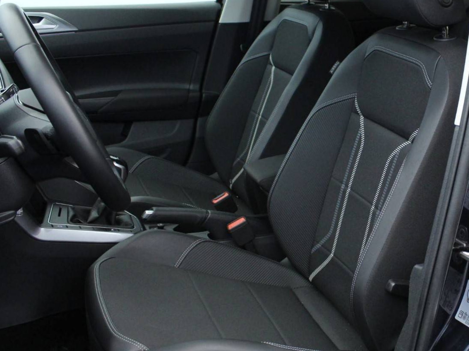 VOLKSWAGEN - TAIGO - #637445 - 2