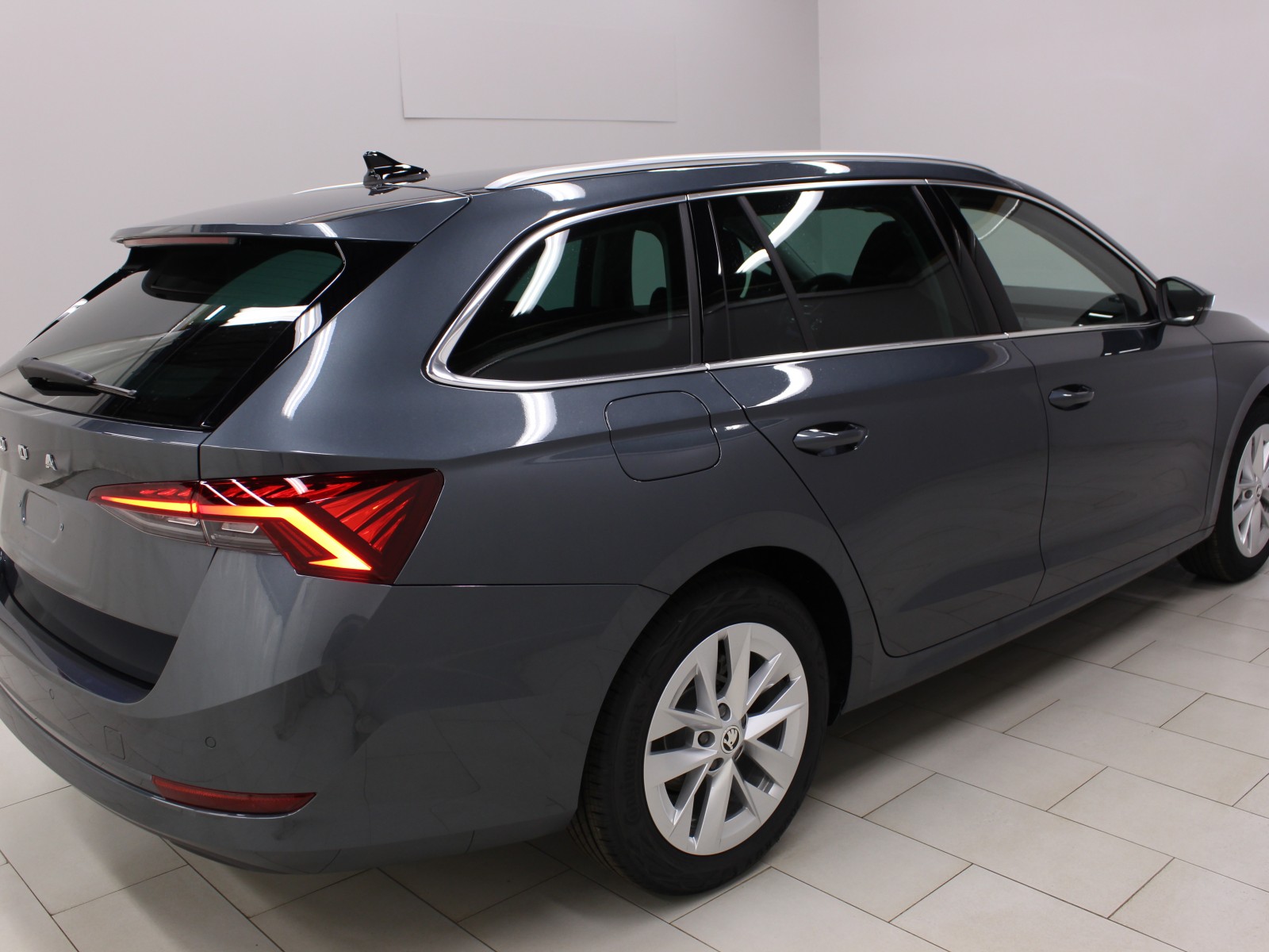 SKODA - OCTAVIA COMBI - #168769 - 1
