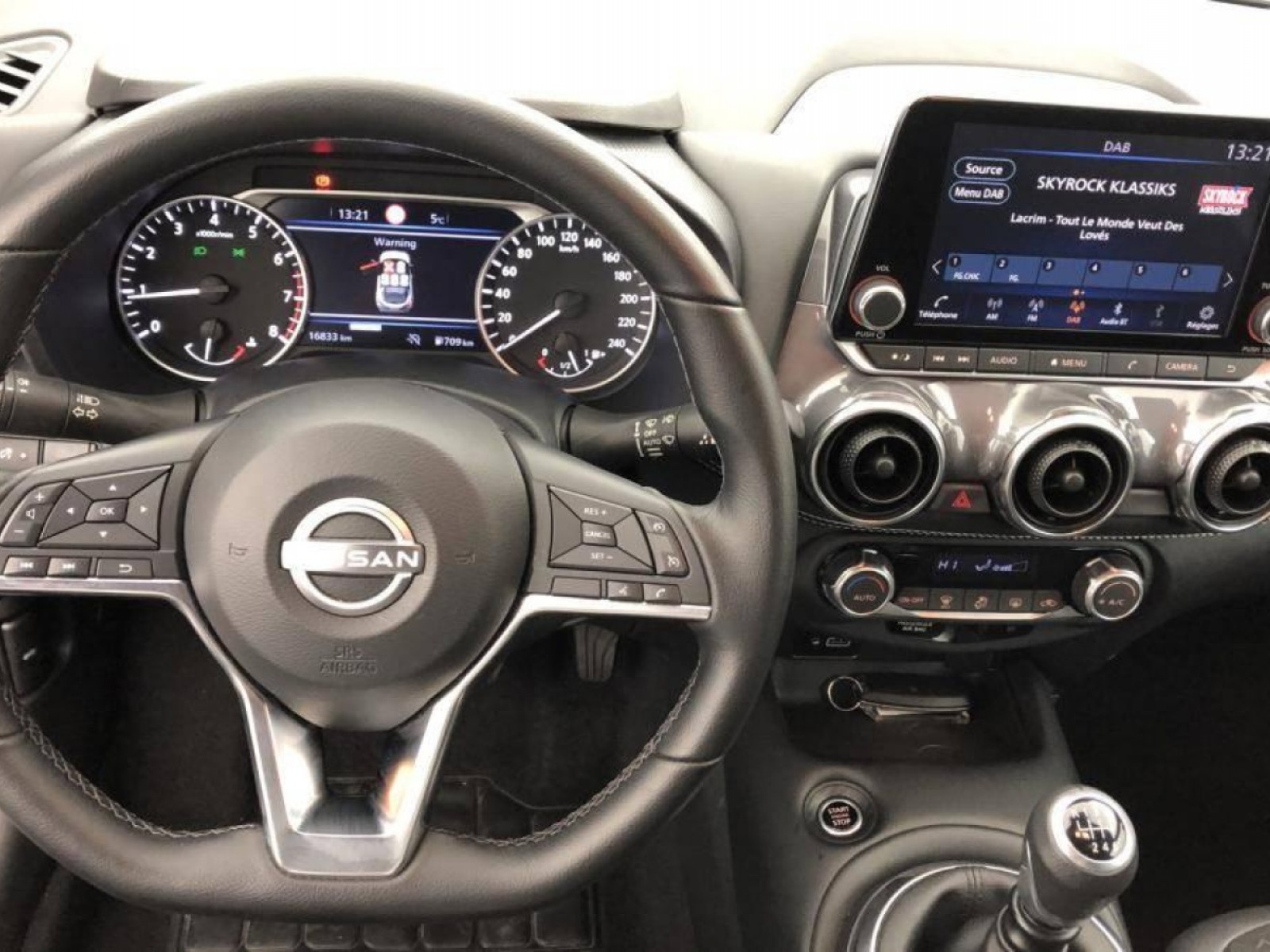 NISSAN - JUKE 2023.5 - #642028 - 3