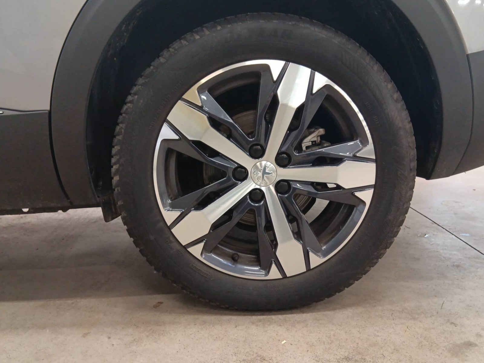 PEUGEOT - 5008 - #610884 - 6