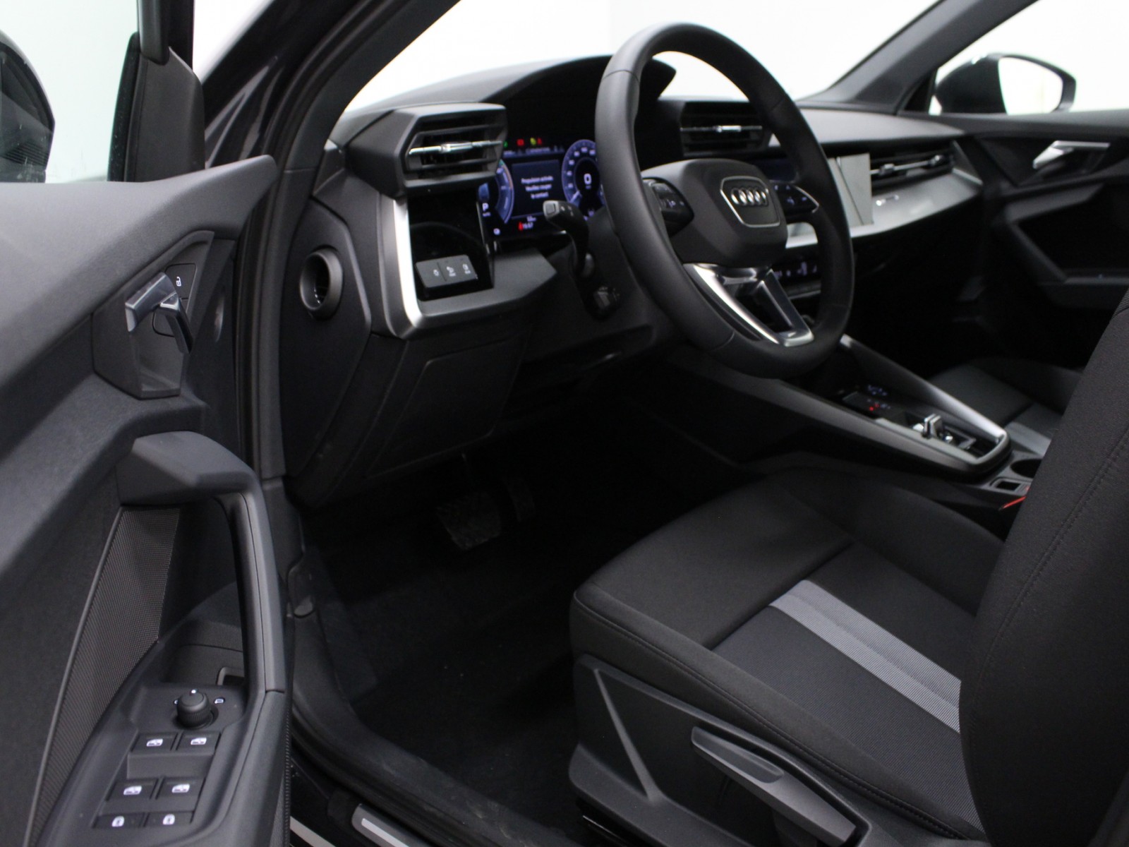 AUDI - A3 SPORTBACK - #169311 - 3