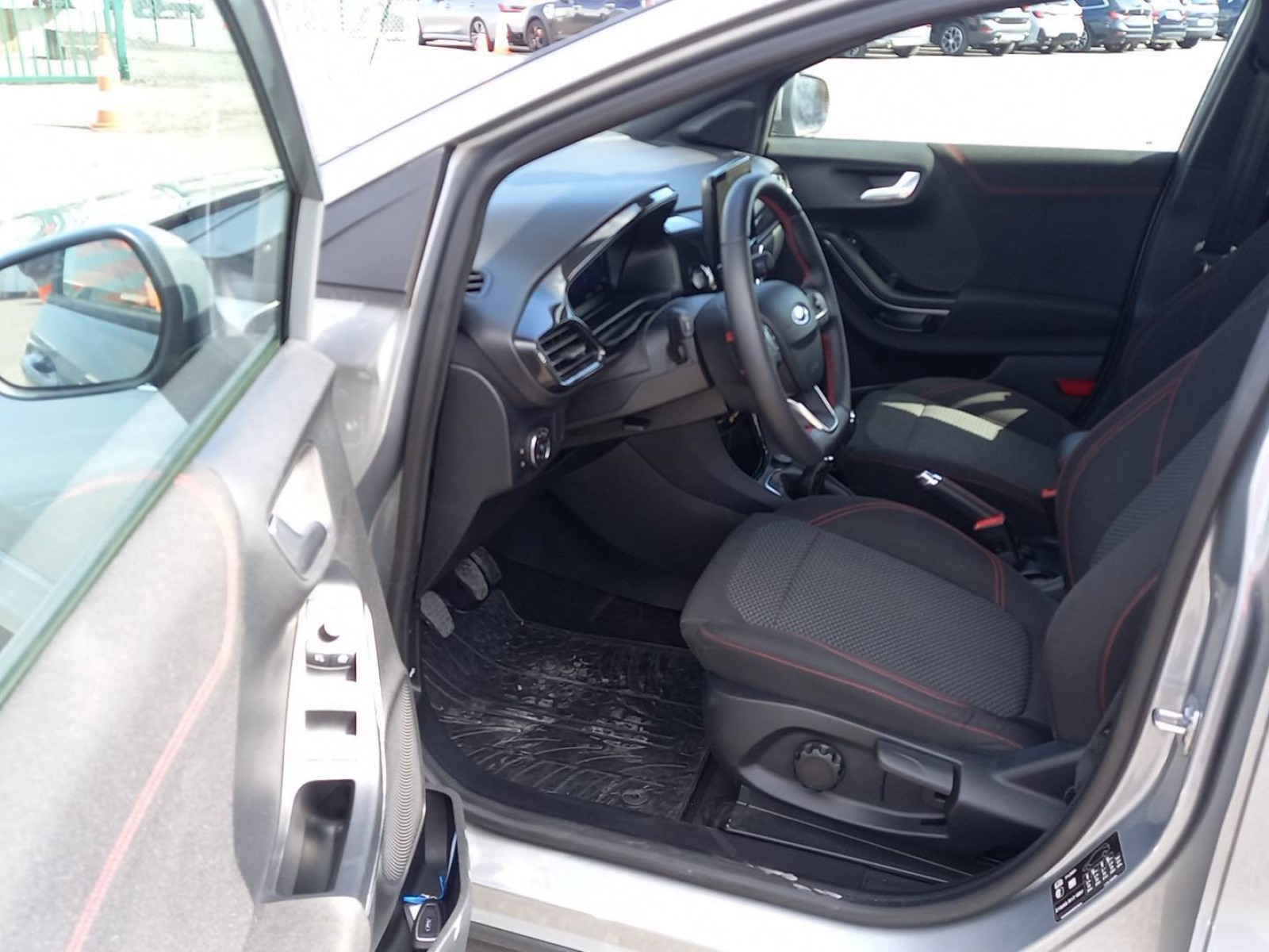 FORD - PUMA - #593981 - 7
