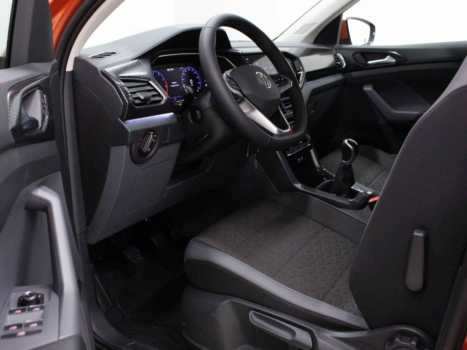 VOLKSWAGEN - T-CROSS - #169673 - 3
