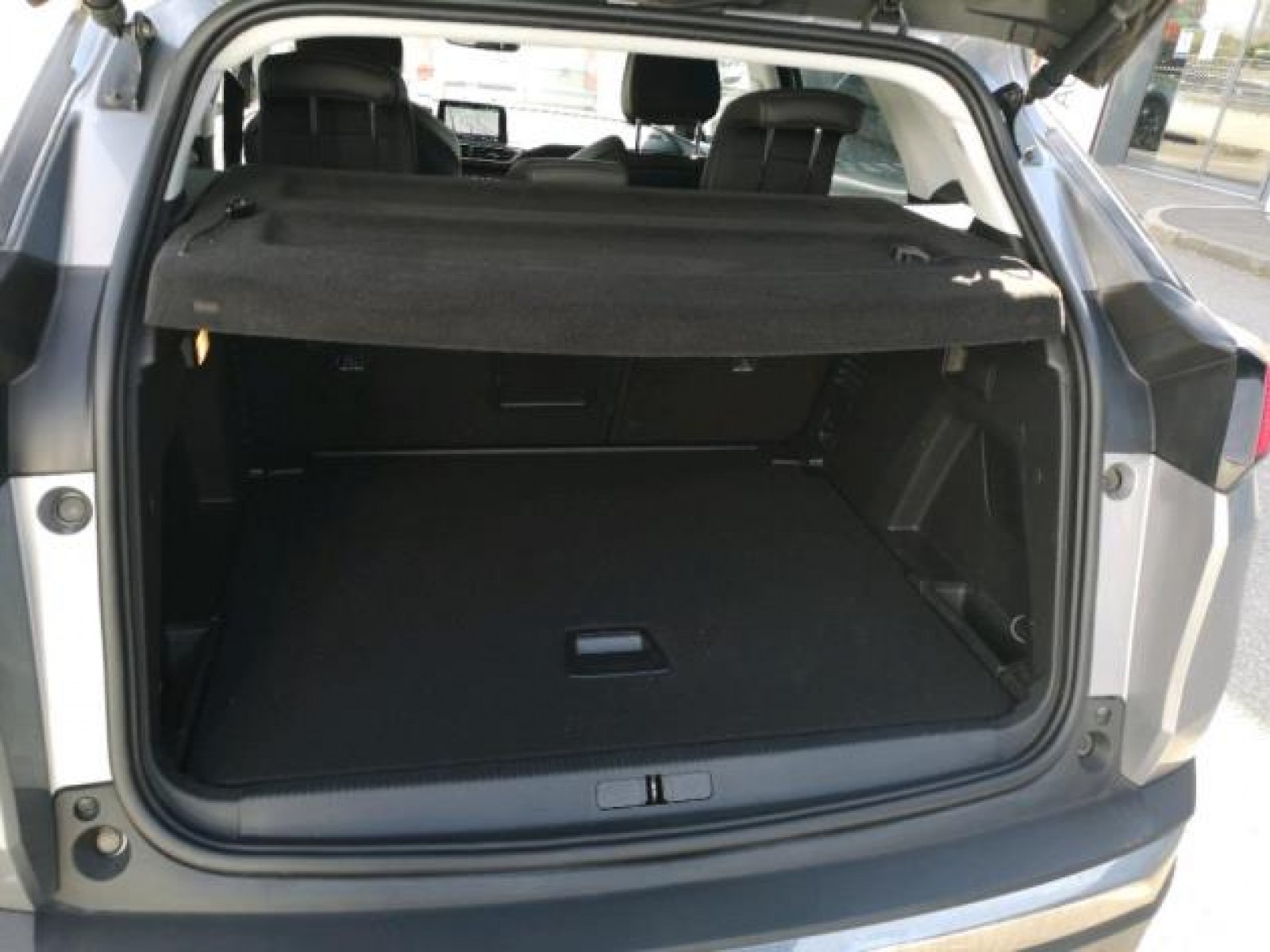 PEUGEOT - 3008 BUSINESS - #170594 - 9
