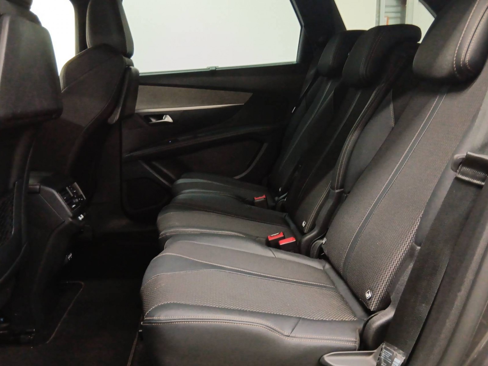 PEUGEOT - 5008 - #610592 - 8