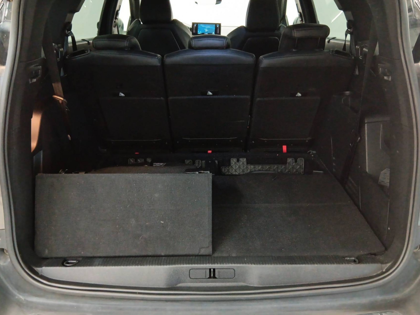 PEUGEOT - 5008 - #610592 - 12