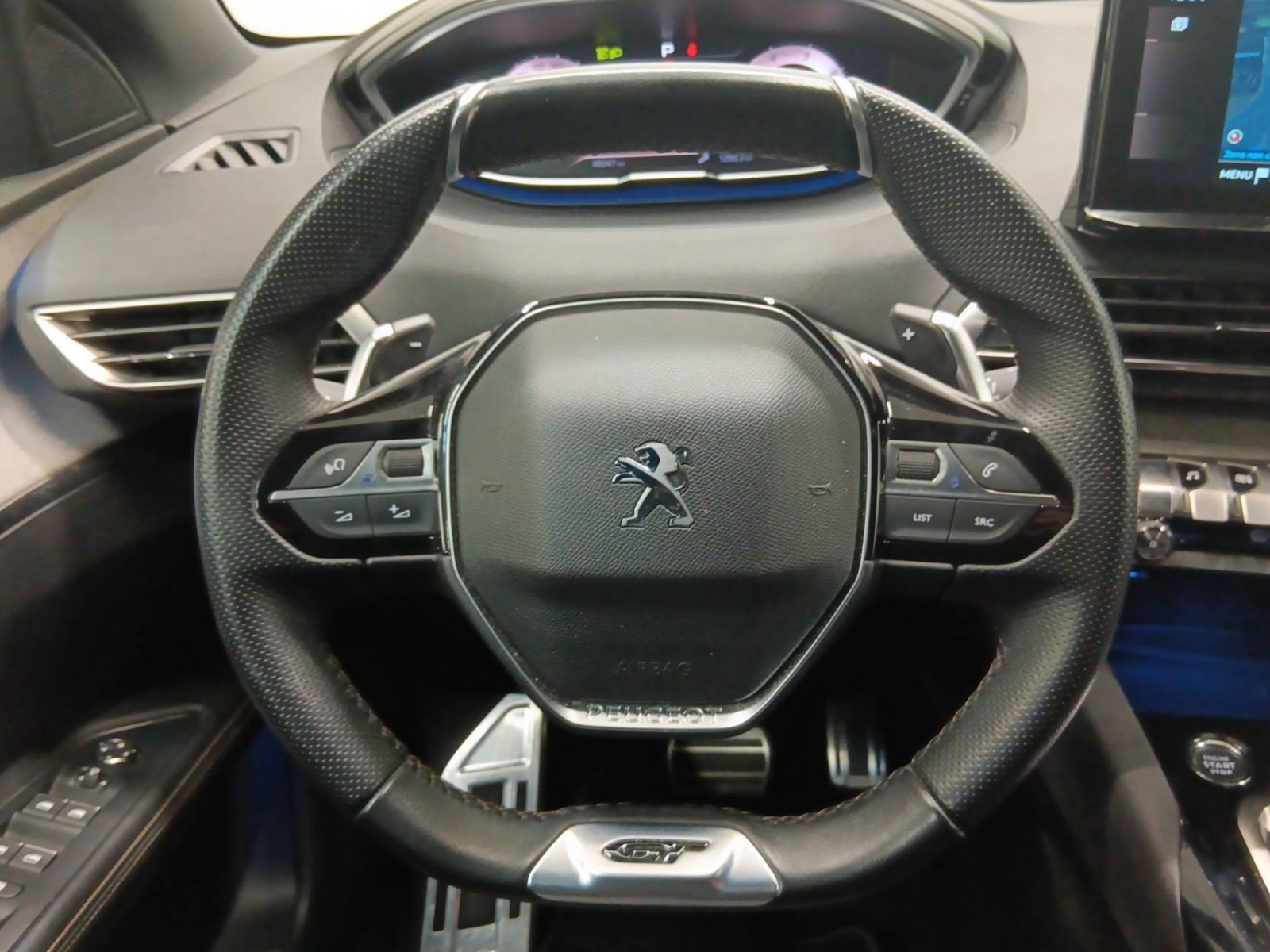 PEUGEOT - 5008 - #610882 - 10