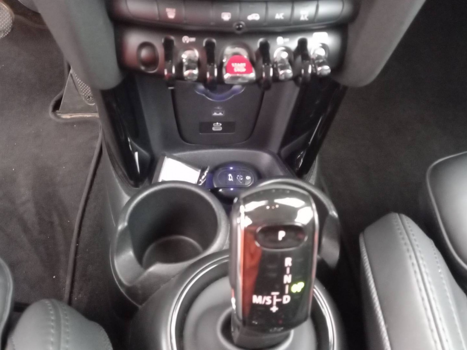 MINI - HATCH 3 PORTES F56 LCI II - #201880 - 12