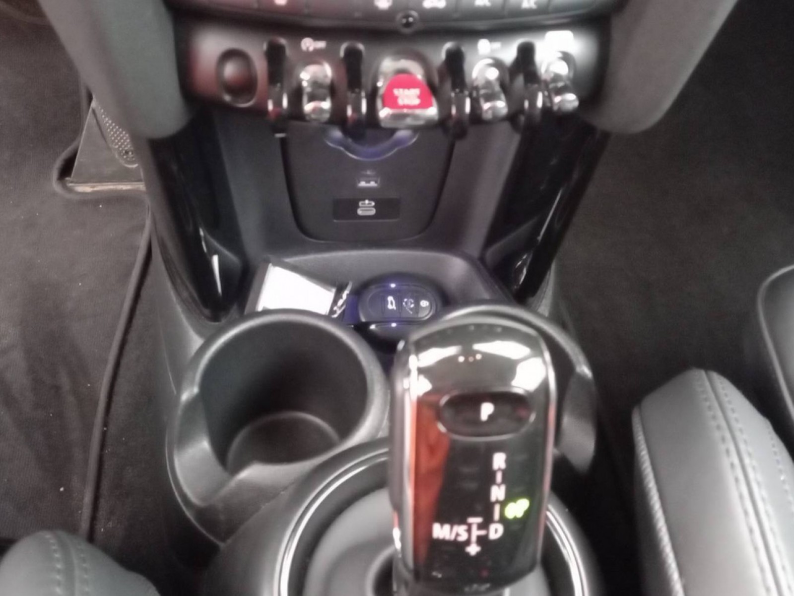 MINI - HATCH 3 PORTES F56 LCI II - #201880 - 29