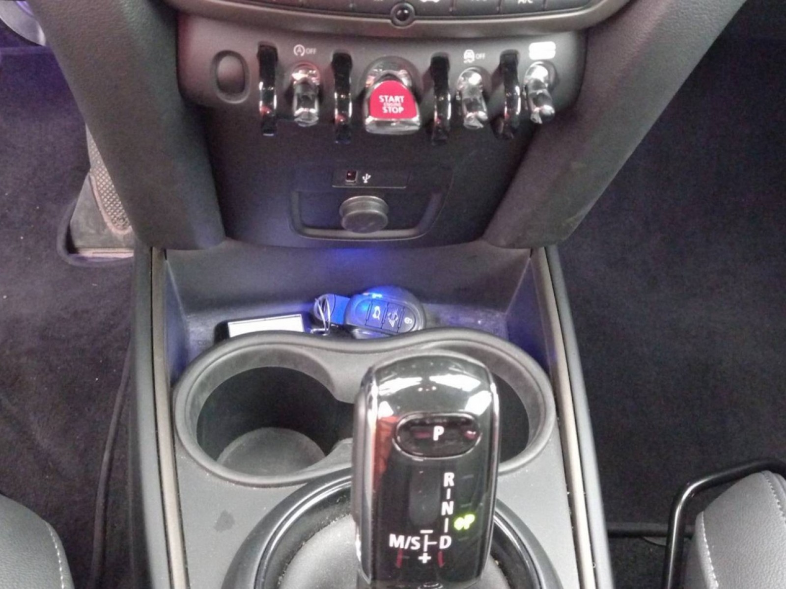 MINI - COUNTRYMAN F60 LCI - #217215 - 29