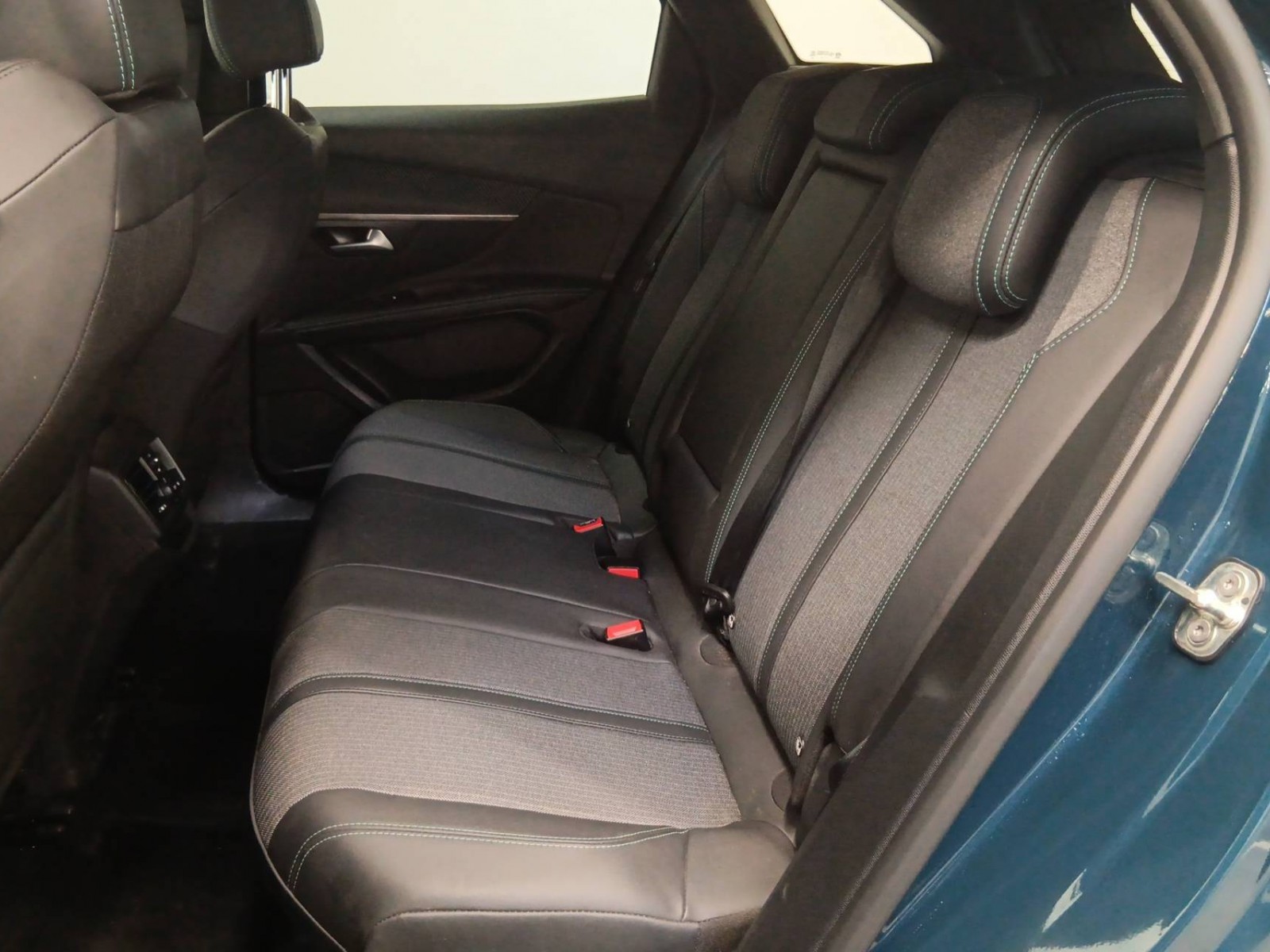 PEUGEOT - 3008 - #618969 - 8