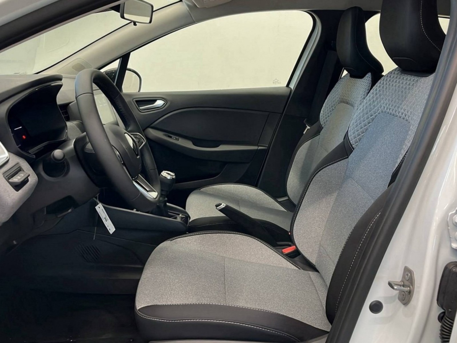 RENAULT - CLIO V - #224495 - 26