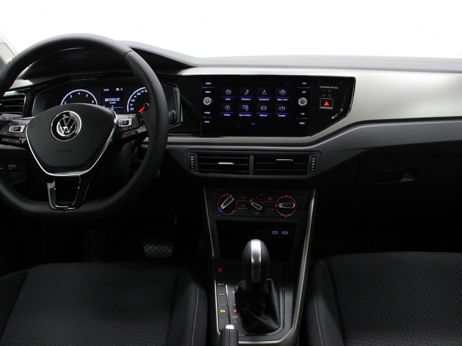 VOLKSWAGEN - POLO - #164999 - 4