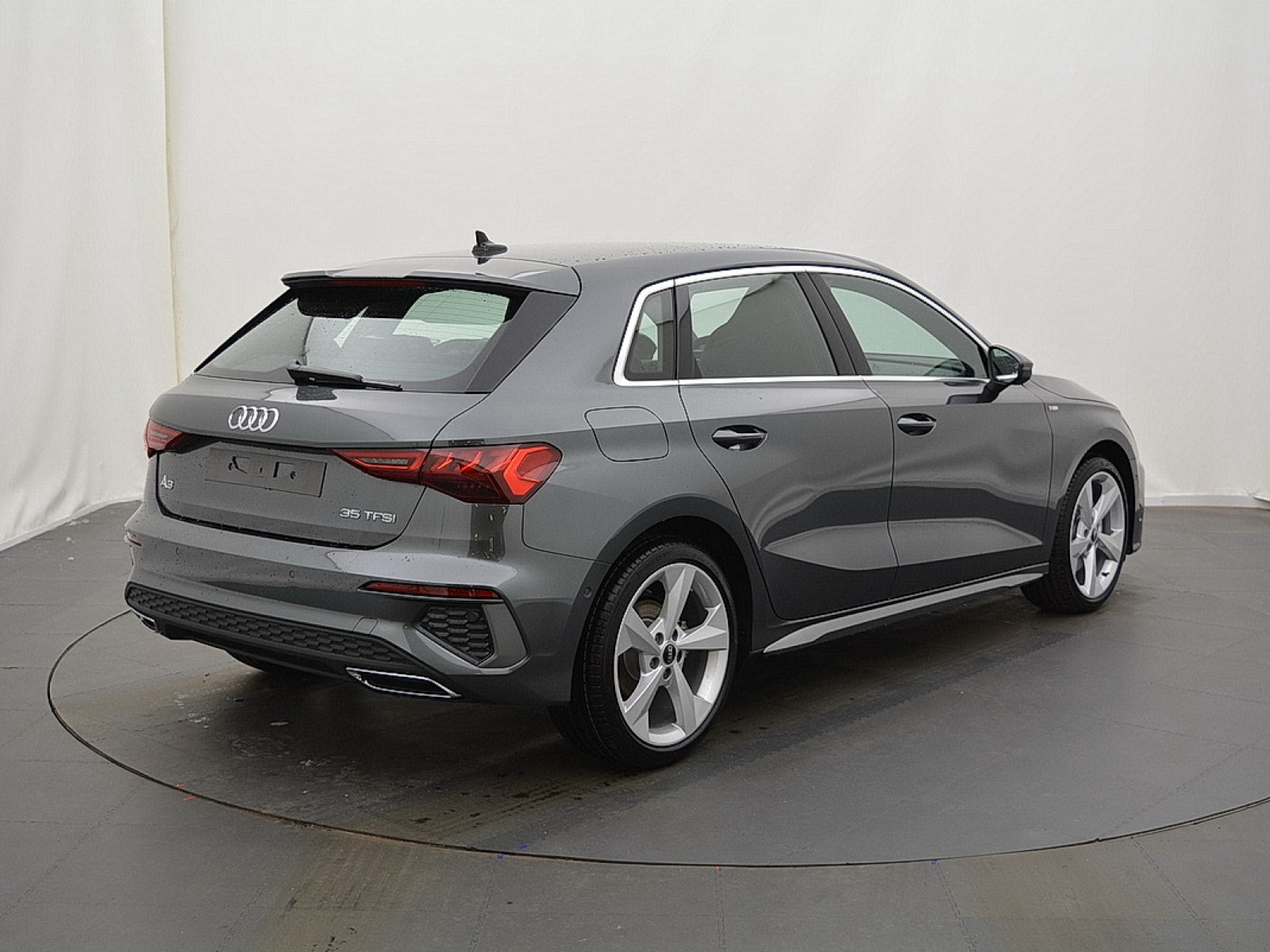 AUDI - A3 SPORTBACK - #164357 - 1