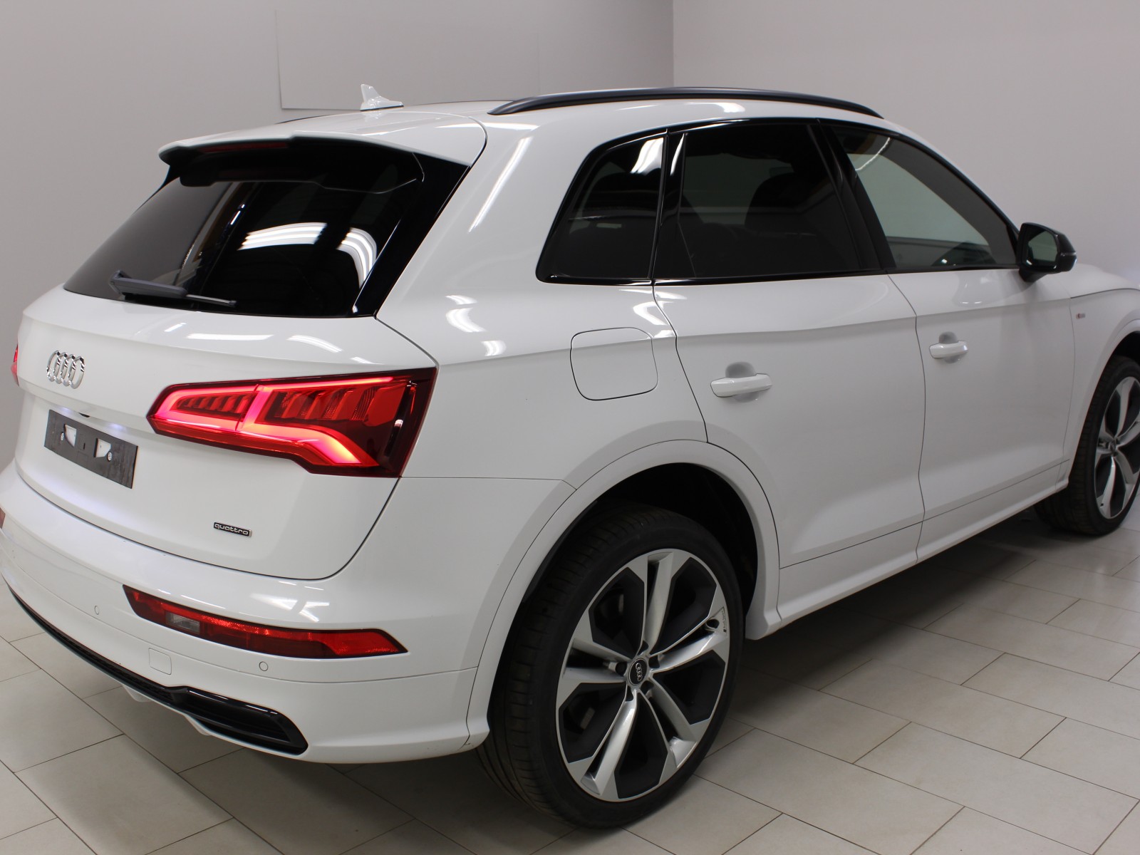 AUDI - Q5 - #171362 - 1