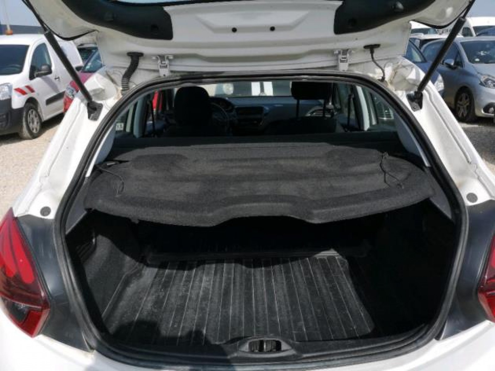 PEUGEOT - 208 AFFAIRE - #171392 - 9