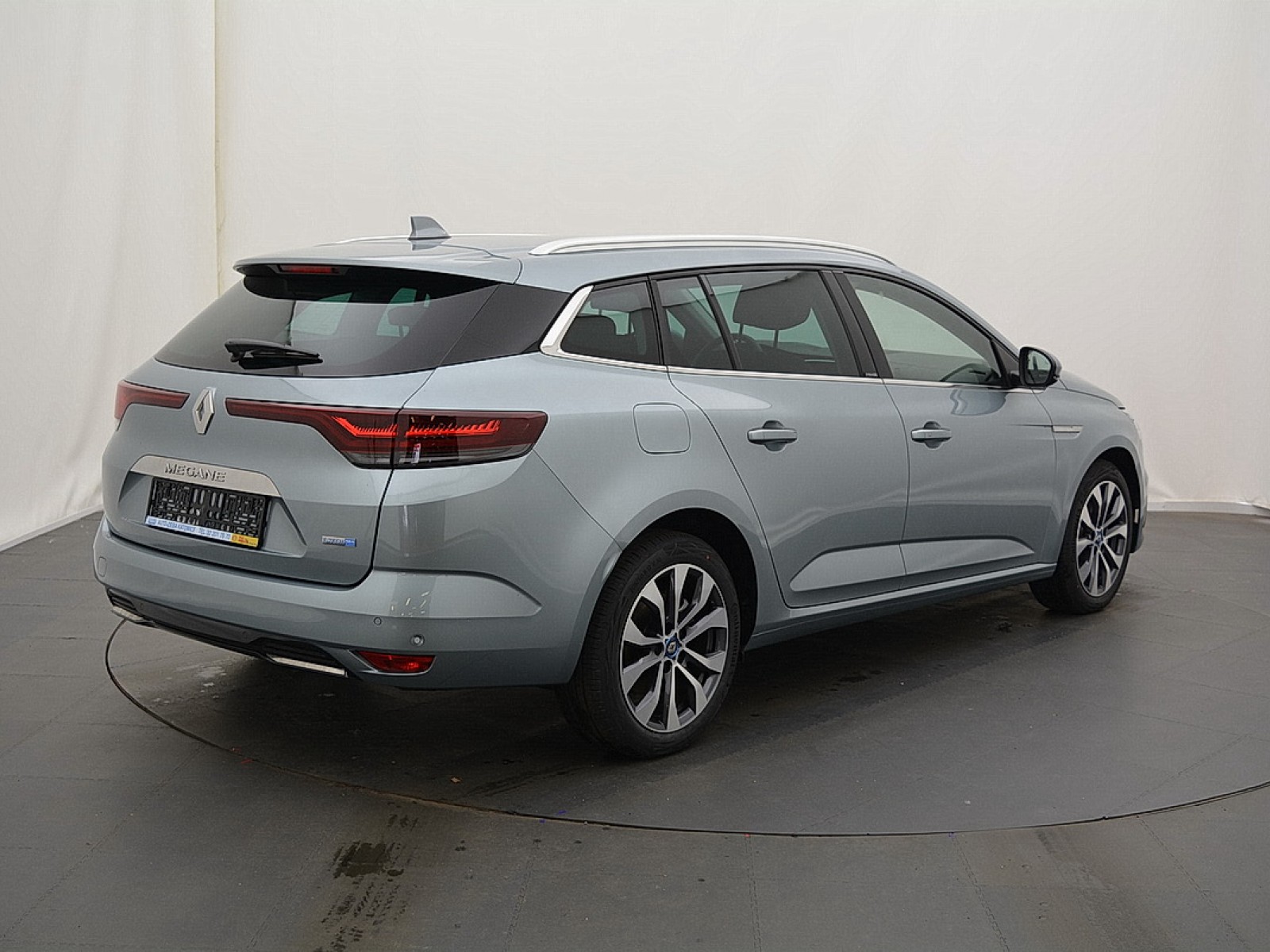 RENAULT - MEGANE IV ESTATE - #171041 - 1