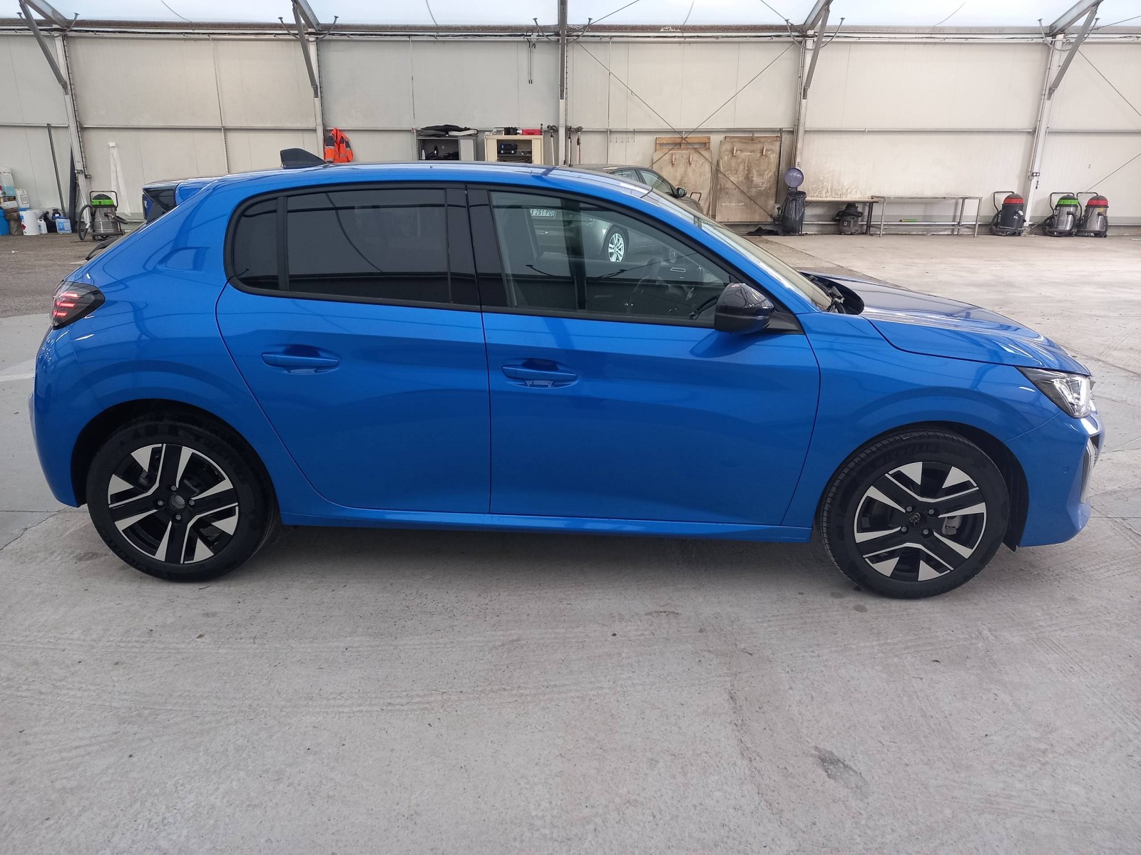 PEUGEOT - 208 - #627968 - 4