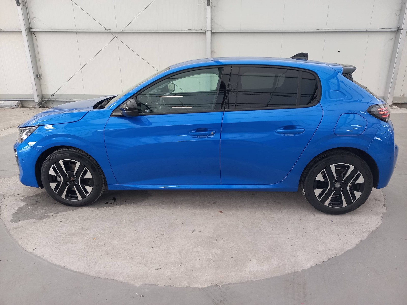 PEUGEOT - 208 - #627968 - 5