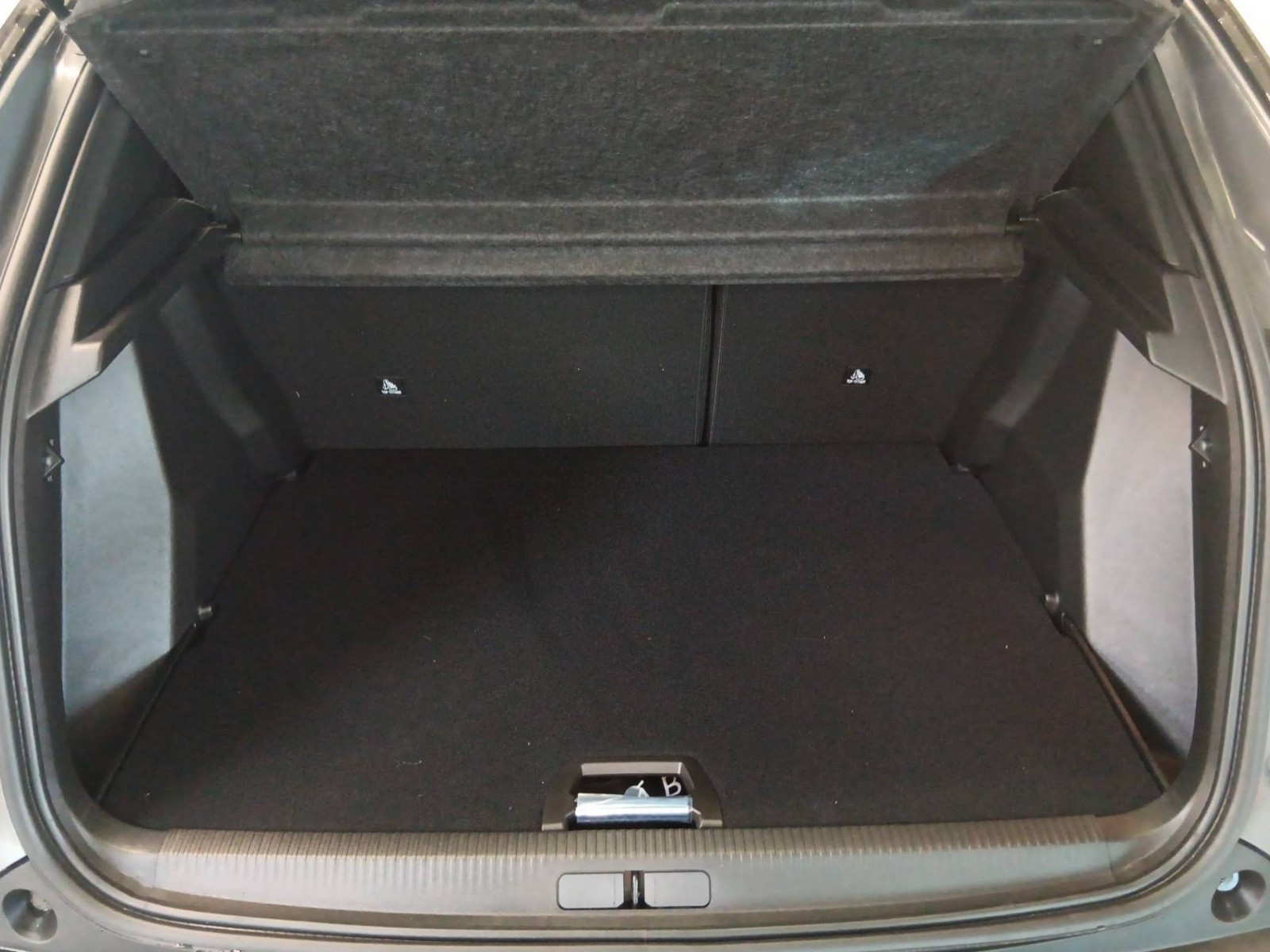 PEUGEOT - 2008 - #619084 - 6