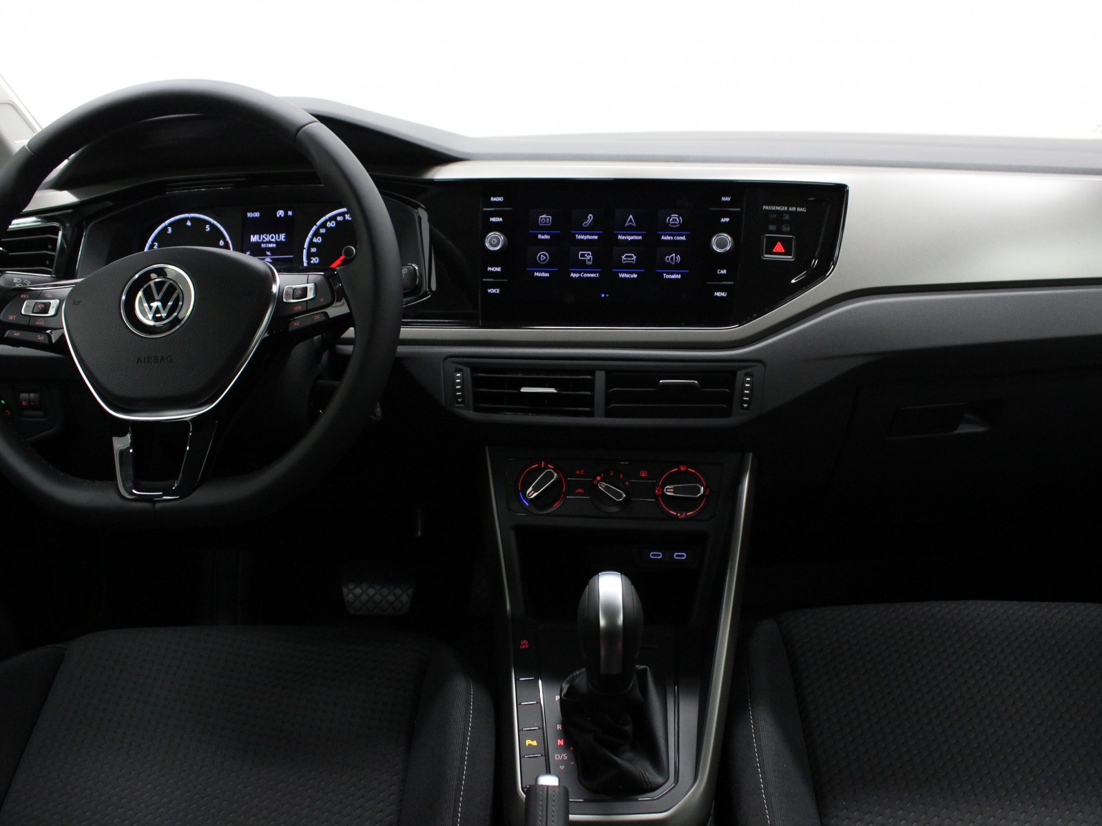 VOLKSWAGEN - POLO - #164984 - 4