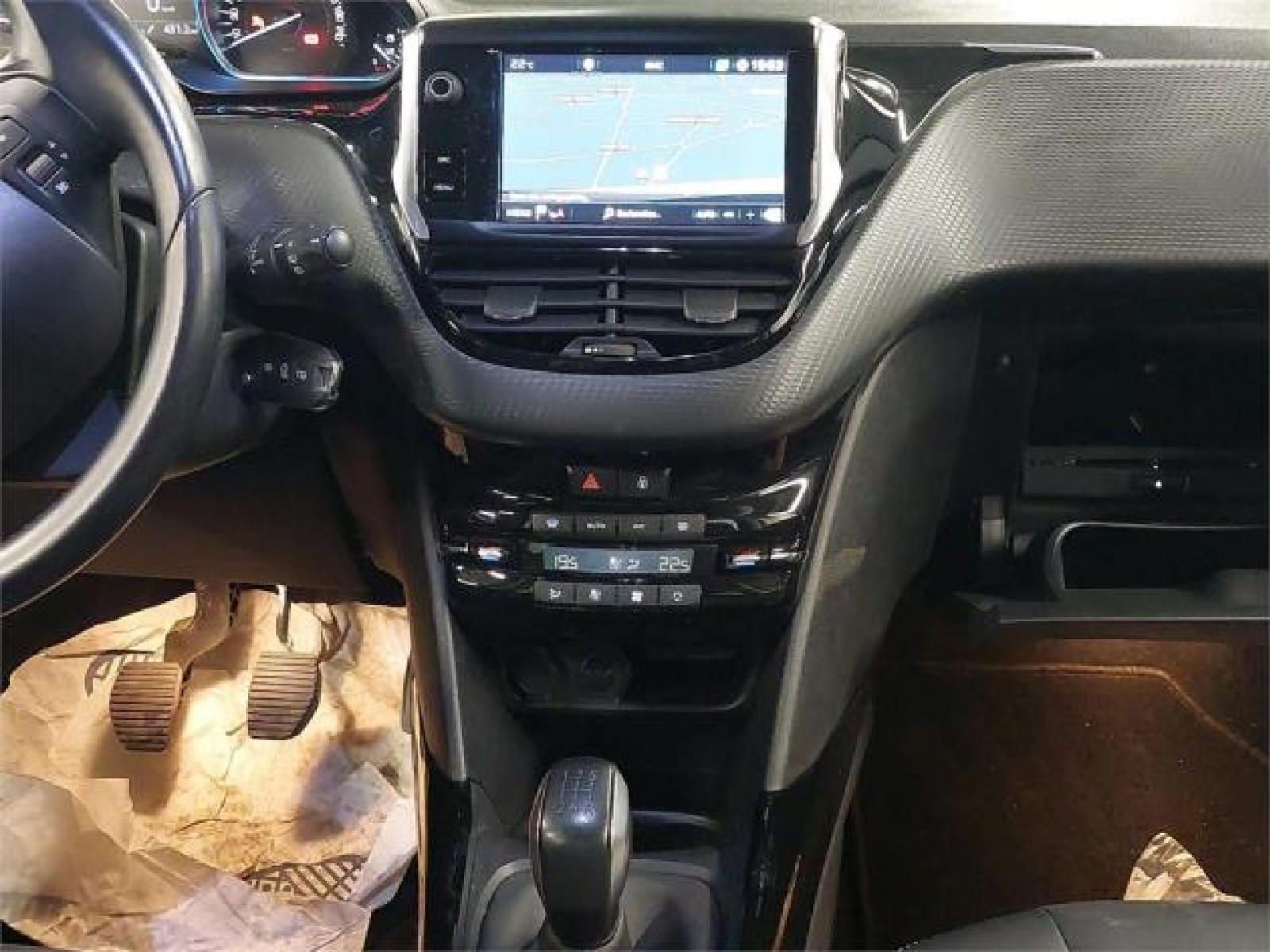 PEUGEOT - 2008 BUSINESS - #172770 - 7