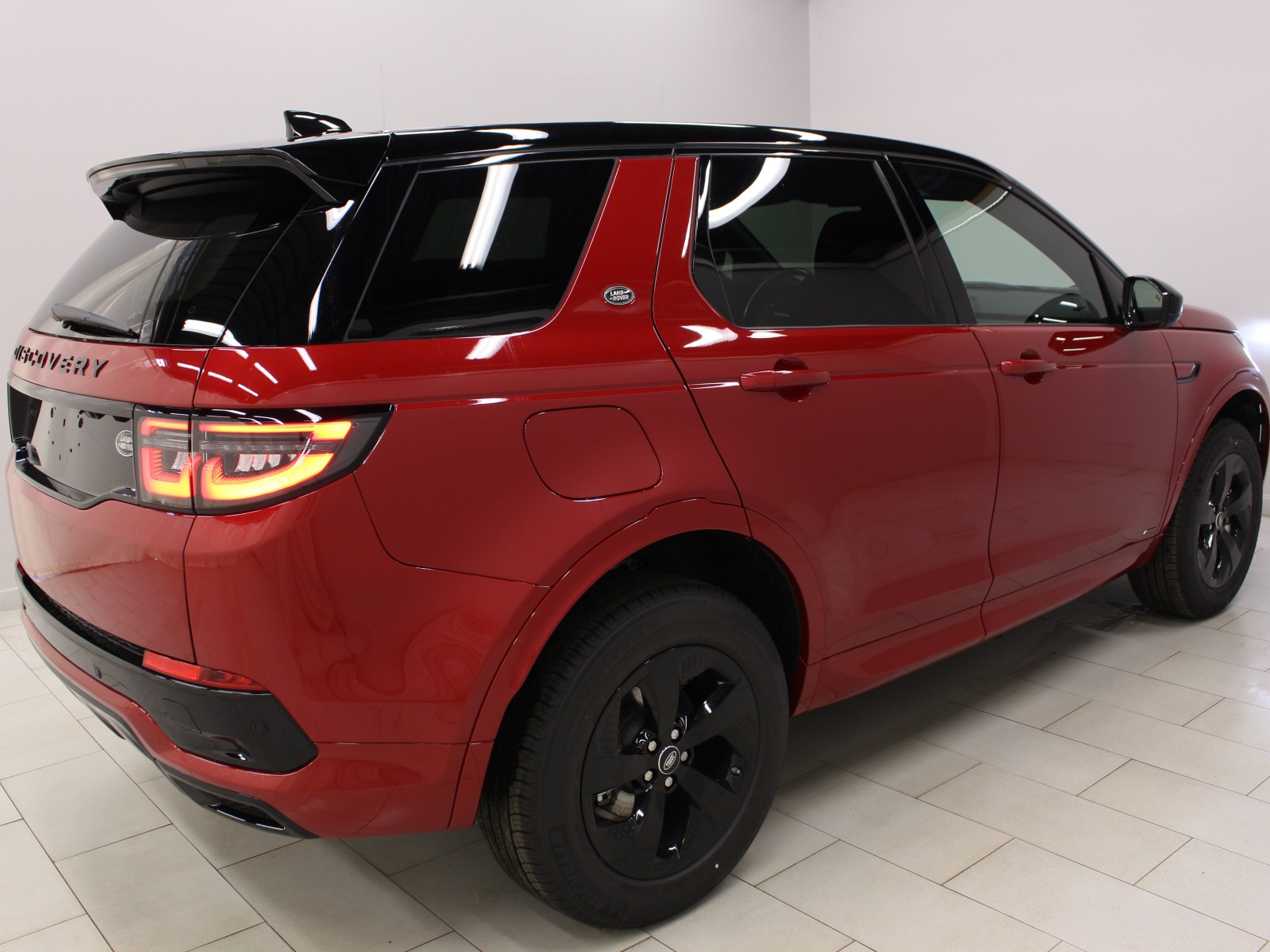 LAND ROVER - DISCOVERY SPORT - #172711 - 1