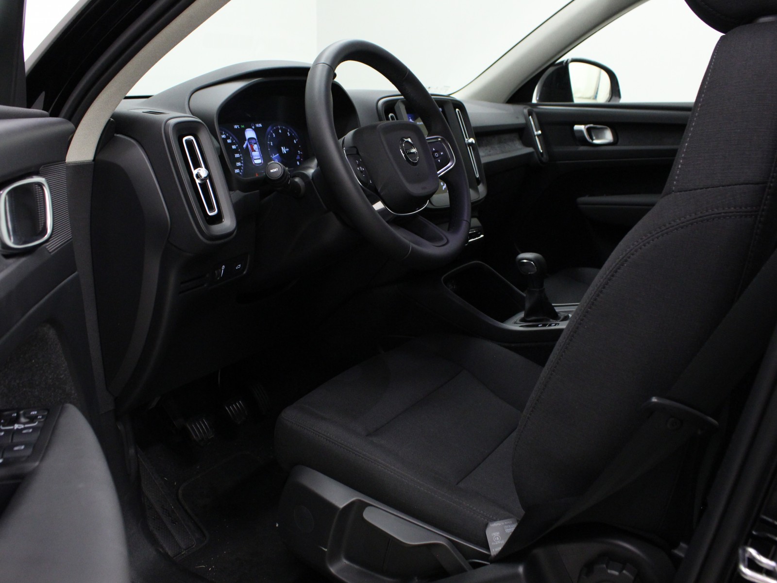VOLVO - XC40 - #171565 - 3