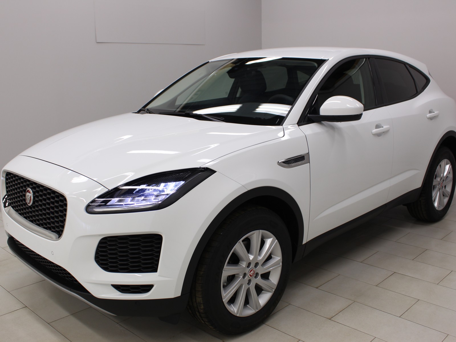 JAGUAR - E-PACE - #172751 - 0