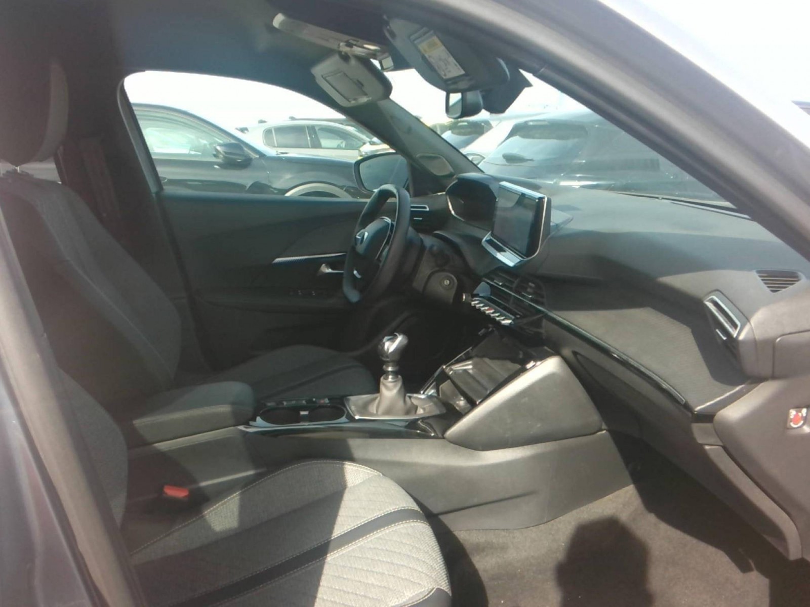 PEUGEOT - 2008 - #665047 - 2