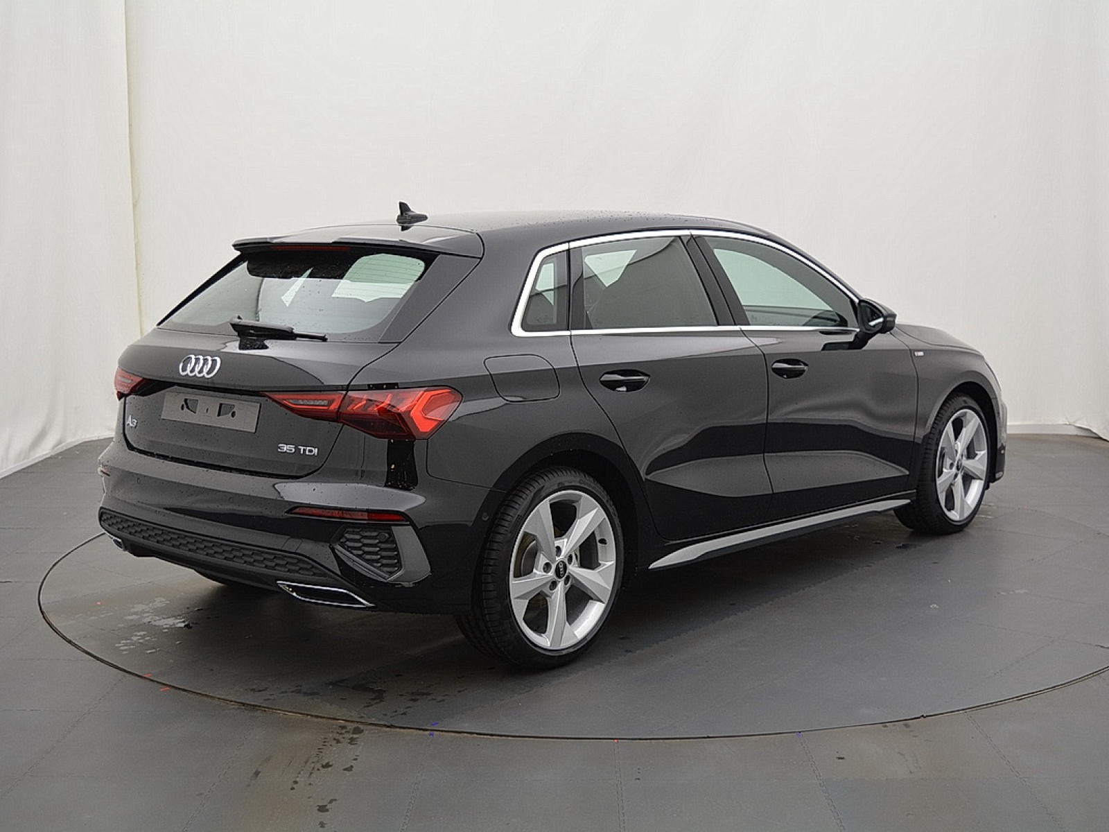 AUDI - A3 SPORTBACK - #164372 - 1