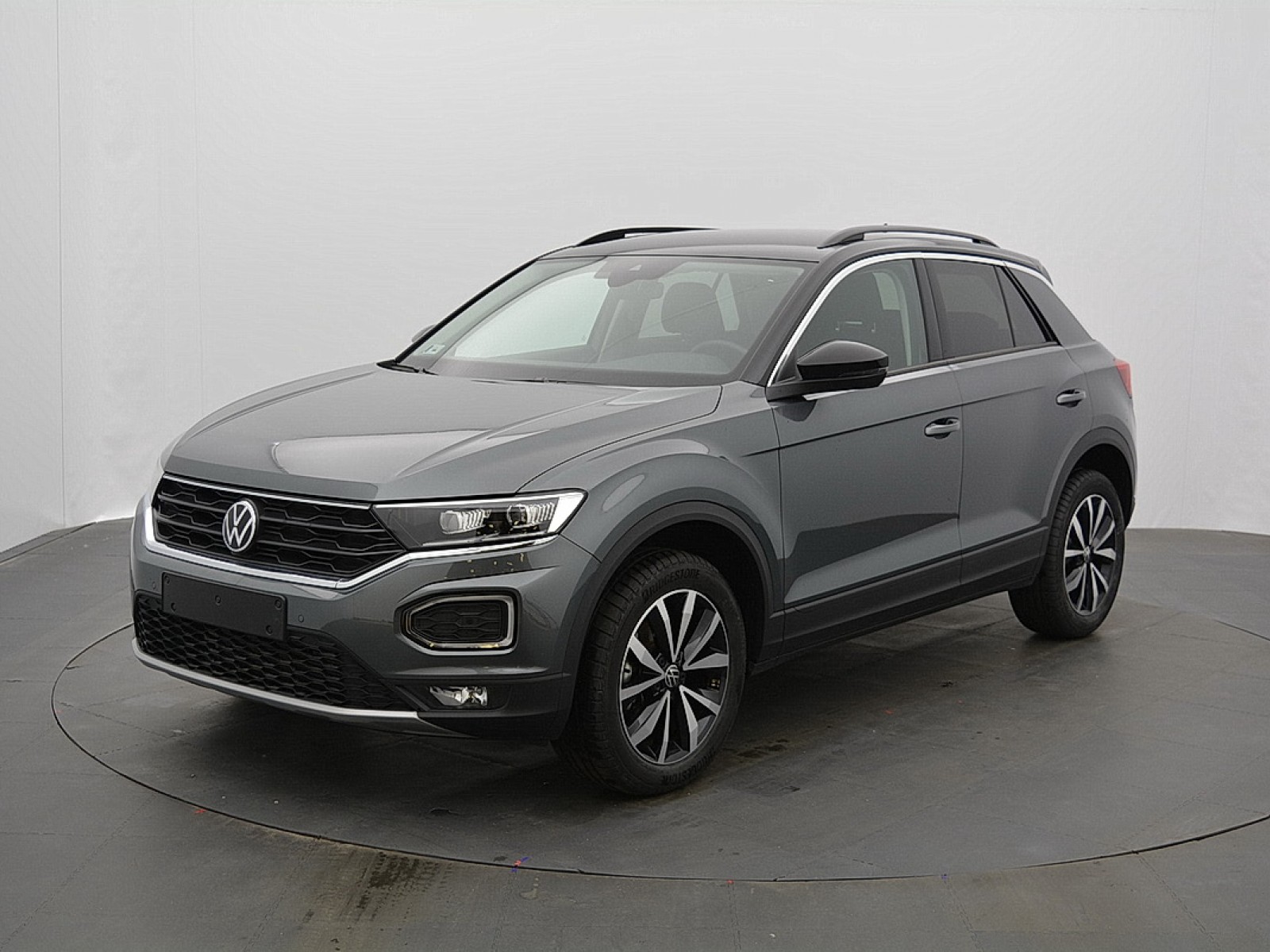 VOLKSWAGEN - T-ROC - #165199 - 0
